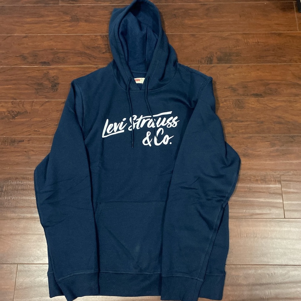 Levi’s navy pull over hoodie